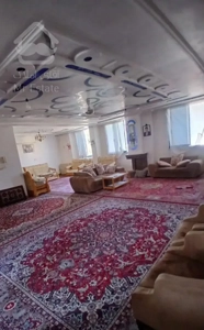 آپارتمان بزرگ با سه خواب  درخیابان طالقانی