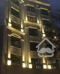 آپارتمان ۱۸۴ متر دیباجی نوساز ۲ پارکینگ سنددار