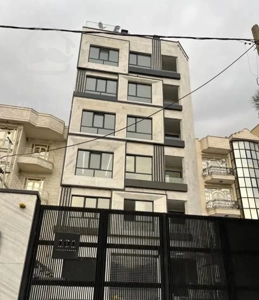 نوساز مدرن ۴۹ متری - مناسب سرمایه‌گذاری - نور جنوب