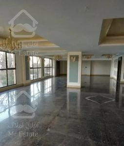 ۹۰ متـر / سالـن پـرده خـور / سـاختمان لـوتـوس