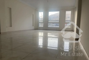 ۱۳۴ متر ۲ خوابه کلید نخورده ویو کوه مجاور دریاچه