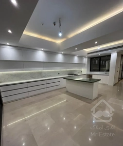 ۲۵۰ متر ۳ پارکینگ نور شمال و جنوب بدون مشابه