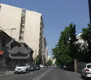 زعفرانیه ۱۳۰۰ متر بنای ویلای لوکس