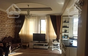 ۷۳ متر /۹ساله / سالن پرده خور