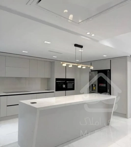 ۱۶۰ متر مدرن تکواحدی سندآماده(پشت حاشیه وکیل آباد)