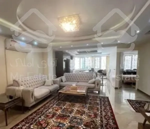 ۸۷ متر نوساز فول امکانات سه بر نورگیر