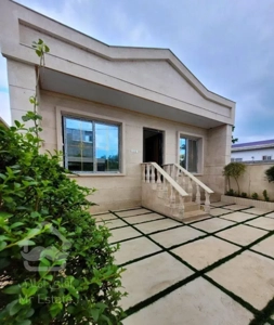 ویلا همکف کلیدنخورده 180 متری شهرکی سند تک‌برگ