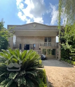 ویلا باغ ۲۴۰ متر زمین استخردار معاوضه با ماشین