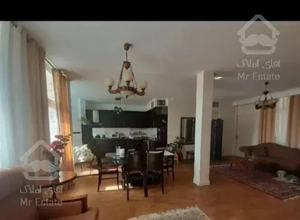 شهرک چشمه ۱۰۰ متر با پارکینگ و انباری شخصی ساز