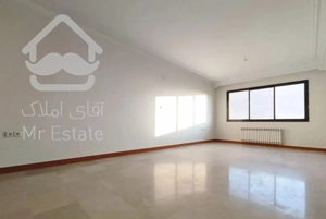 ۱۲۵ متر / ۳ خواب / فول امکانات / فرعی دنج