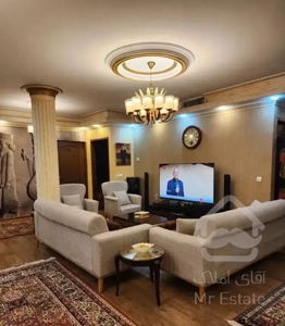 اپارتمان سه خوابه