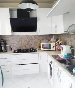 60متری مترو مدنی پارکینگ بدون مزاحم