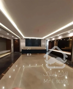 مغازه ۲۱۰ متر بر اصلی شریعتی