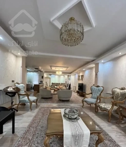 فروش ۱۲۵ متری اسپکلا طبقه اول