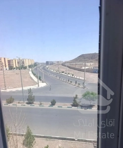 فاز۶/ویو کوه/۷۷متری
