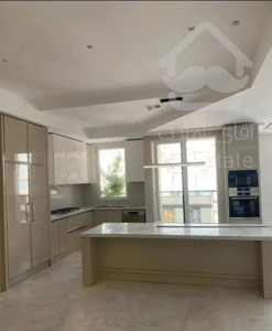 دروس ،۱۷۰ متر ،۳ خواب ،remodel شده ، تراس کاربردی