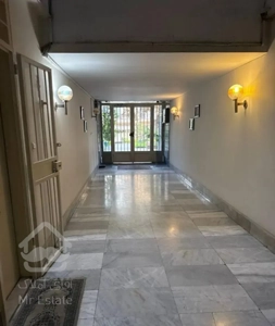 آپارتمان ۲۱۵ متر شمال جردن(قدرالسهم دار)