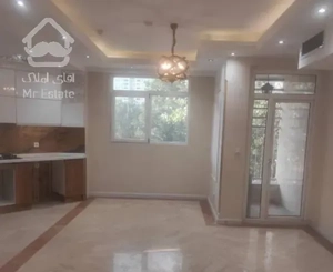 ۹۷ متر دو خواب اشرفی منطقه ۲ دید  به باغ