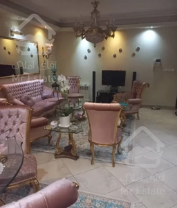 ۶۲ متر فول امکانات بالای میدان ولیعصر ۴ ساله