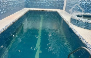 ویلا نوساز جای دنج / نظافت هتلی * استخر آب گرم*