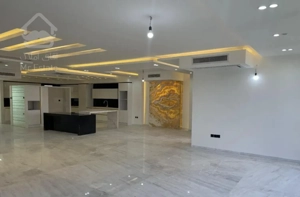 مشتاق دوم / نوساز / 4 مستر / 2 پارکینگ
