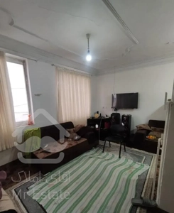 طبقه اول راه جداباپارکینگ بزرگ درانتهای12متری