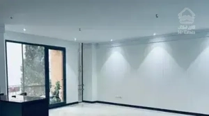 واحد ۱۲۰ متری نوساز *زیر قیمت منطقه*سرمای گذاری