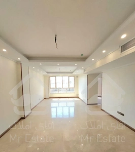 ۱۱۵ متر/میدان بهشتی/نوساز