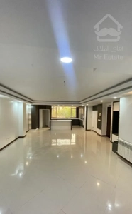 ۱۳۰متر با ۲۰ متر فضا اختصاصی(دلباز)/هروی/حسین آباد