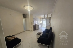 ۵۲ متری تک واحدی با بالکن (تخلیه )