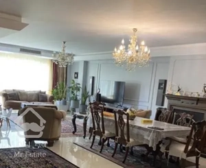 ۸۱ متر* سالن پرده خور* غرق نور* بلوار بعثت