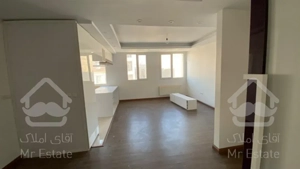 ۷۲ متر / شهرزیبا « ۳ ساله » رو به آفتاب