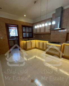 آپارتمان۲۲۰متری ۳ خواب ناژوان