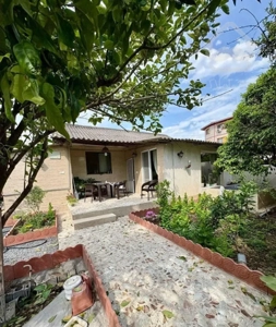 ویلاباغ واقعی شهری۲۲۰متراستخر زیرقیمت فقط پول زمین