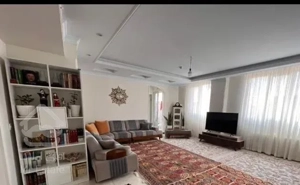 81متر /فول امکانات /سالن پرده خور /خوش نقشه