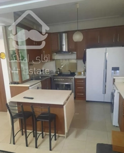 ۹۰متری.با پارکینگ.فرعی دنج