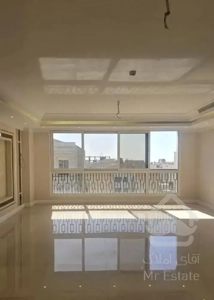 ۱۱۵ متر ۳ خواب تاپ لوکیشن سالن پرده خور (هجرت)