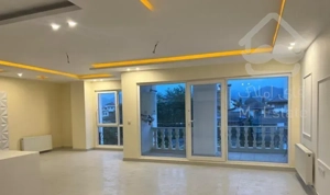 اپارتمان ۱۱۸ متری / متلقو /سند تک برگ