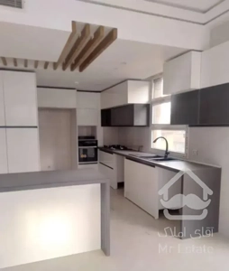 قلهک۱۴۳متر۳خواب/غرق نور/لوکیشن