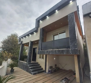 ویلا ۳خواب شهرکی ۲۴۰متر ۱۷۰ متر بنا تمامی وسایل نو