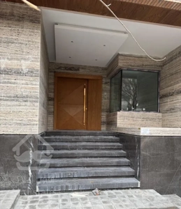 1800متر نوساز یکجا برند لوکیشن عالی توانیر