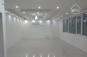 آپارتمان ۱۰۰ متری آزادشهر