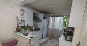 نزدیک مترو تکواحد