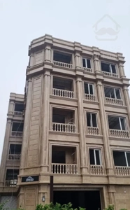 فروش  واحد ۱۴۰ متری سه خواب  بر دوم گلستان