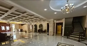 100متر/نوساز/لاکچری/ویو دار/تاپ لوکیشن عظیمیه