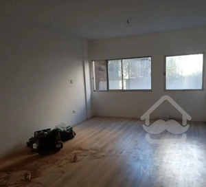 ولیعصر .پارک ساعی ۷۰ متر ۱ خوابه