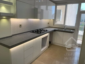 فروش 95 متری پاسداران