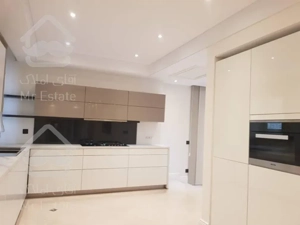 150 متر در تاپ لوکیشن اختیاریه