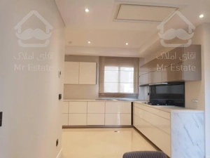 100 متر / اکازیون / غرق نور