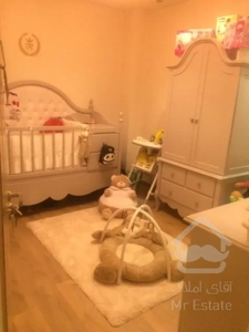 فروش 93 متری پاسداران